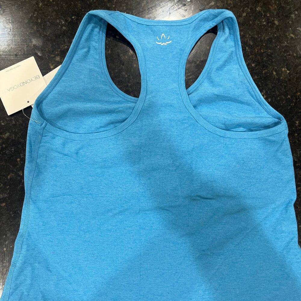 Beyond Yoga Racerback top - Picture 2 of 4